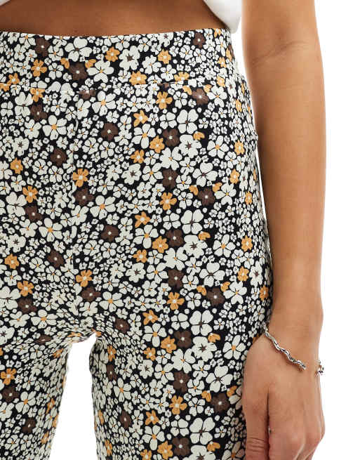 Pieces - Leggings a zampa con stampa floreale, 4 di 5