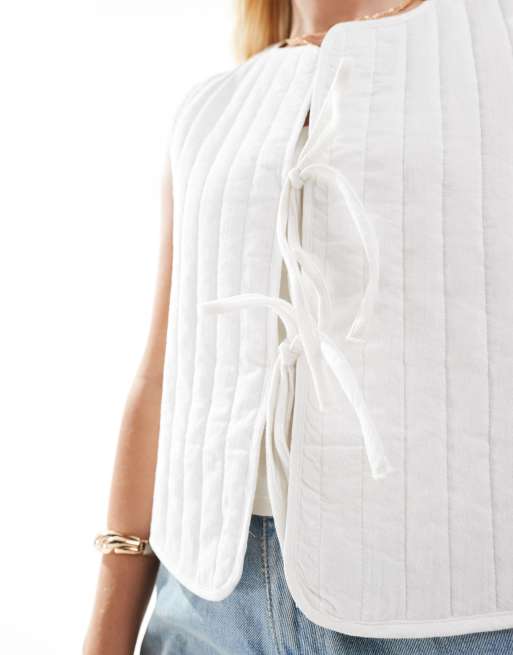Pieces lightweight quilted tie front summer vest in cloud white, 2 of 4
