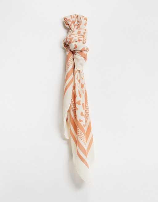 Pieces lightweight square scarf in natural animal print