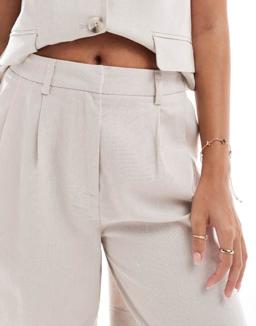 Pieces linen touch tailored longline shorts in cream (part of a set), 4 of 5