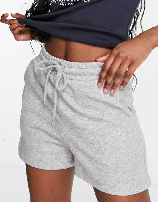 Pieces – Ljusgrå sweatshorts, 2 av 4