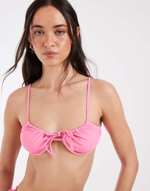 Pieces – Ljusrosa bikini i brazilian-modell med bygel och knytning framtill och på sidorna, 3 av 3