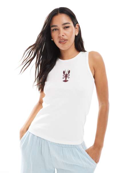 Pieces lobster embroidered tank top in white - view 1