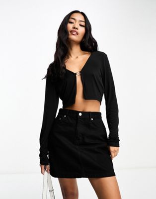 Pieces Long Sleeve Cropped Cardigan With Heart Fastening In Black