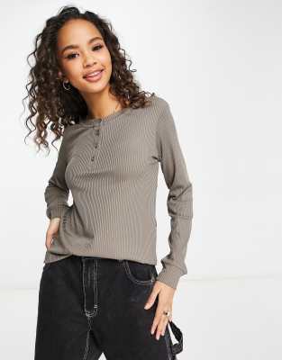 Pieces Long Sleeve Top With Button Detail In Beige-neutral