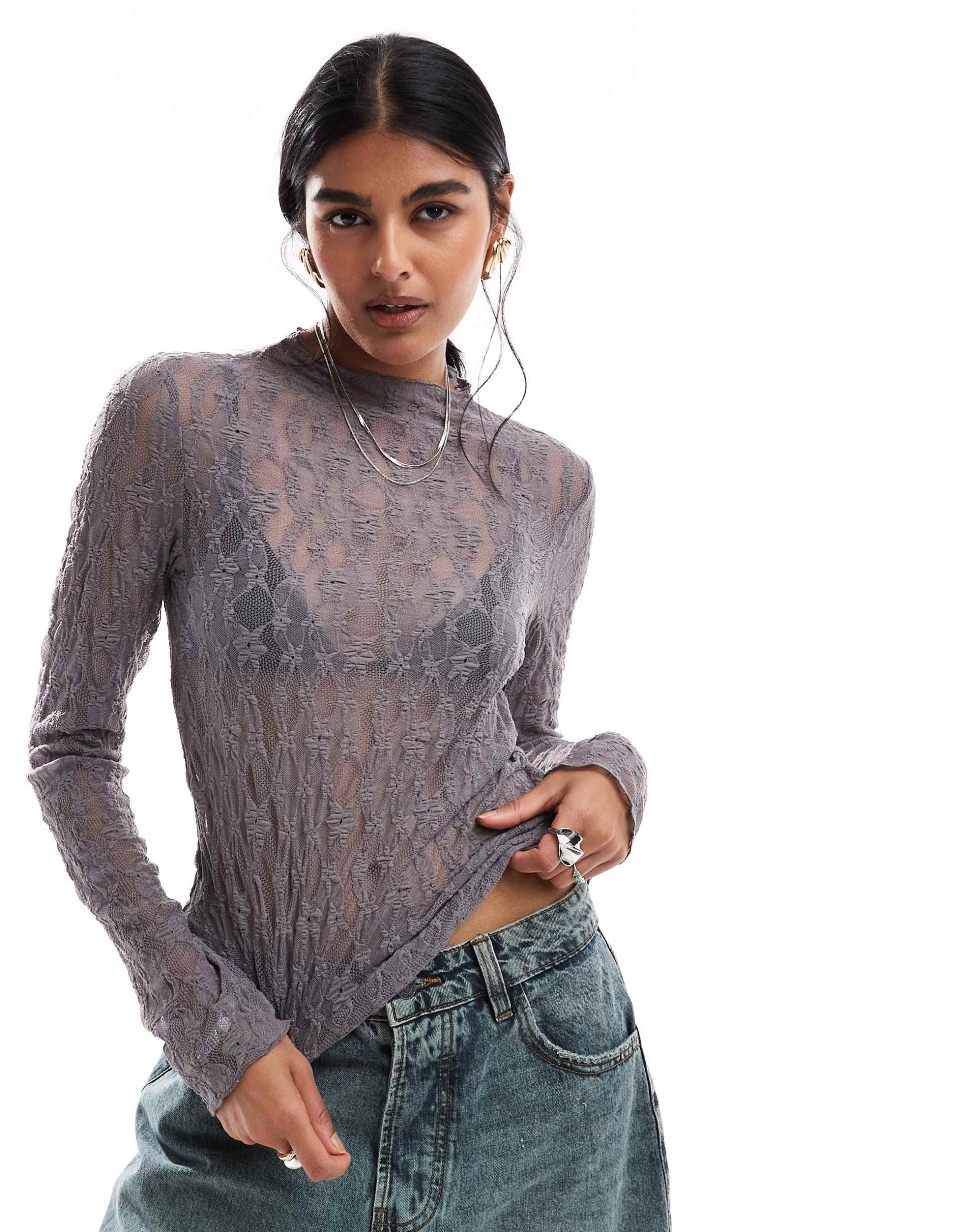 pieces long sleeved lace top in pale gray