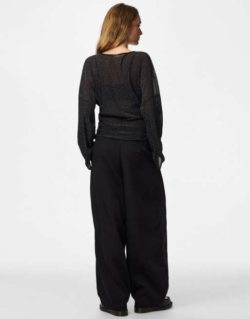 Pieces Long sleeved top in black, 2 of 5
