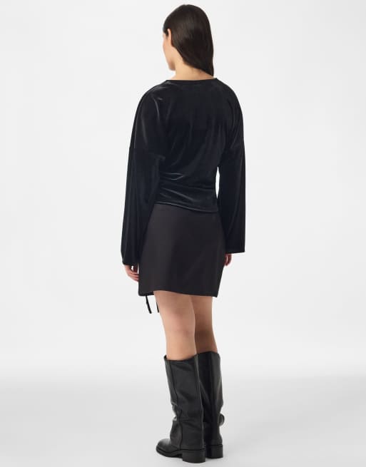 Pieces Long sleeved top in black1, 2 of 7