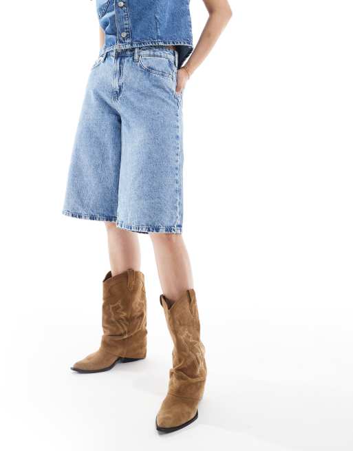 Pieces longline denim shorts in mid blue, 3 of 5