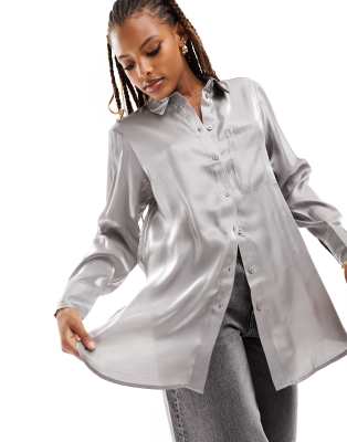 longline shirt with pocket detail in silver