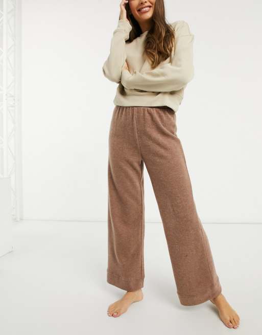 Pieces lounge set in tan, 3 of 3