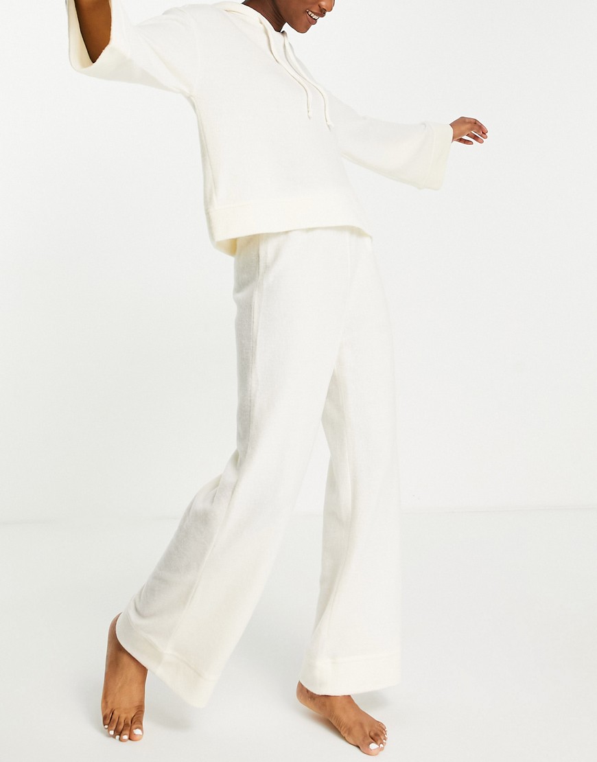 Pieces lounge wide leg coordinating pants in cream-White