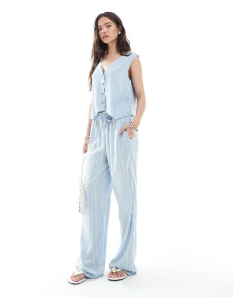 Pieces - Lyseblåt sæt med skræddersyet top og bukser med vide ben og striber - view 1