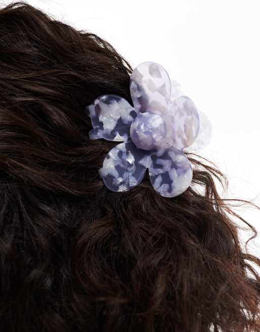 Pieces marbled effect daisy hair claw in blue, 3 of 3