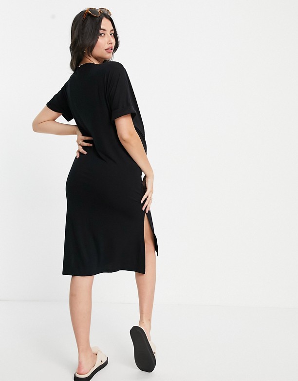  Dla Nicei Pieces Maternity – Czarna sukienka T-shirtowa midi z dekoltem w szpic Black