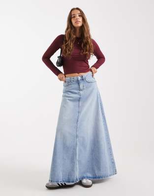 Pieces - Maxi-Jeansrock in Hellblau