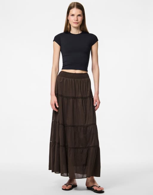 Pieces - Maxi rok in delicioso bruin