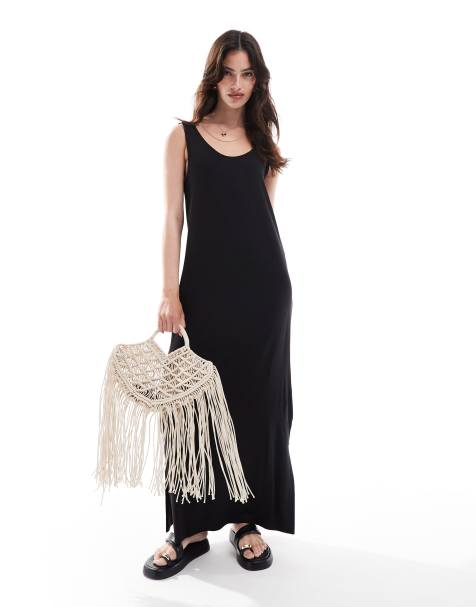 Pieces – Maxikleid in Schwarz mit U-Ausschnitt - view 1