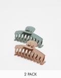 [Pieces] Pieces medium 2 pack tube hair claw in neutral and sage green One Size BEIGE & SAGE