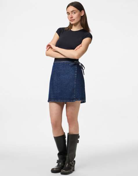 Pieces – Mellanblå jeanskjol med omlottdesign - view 1