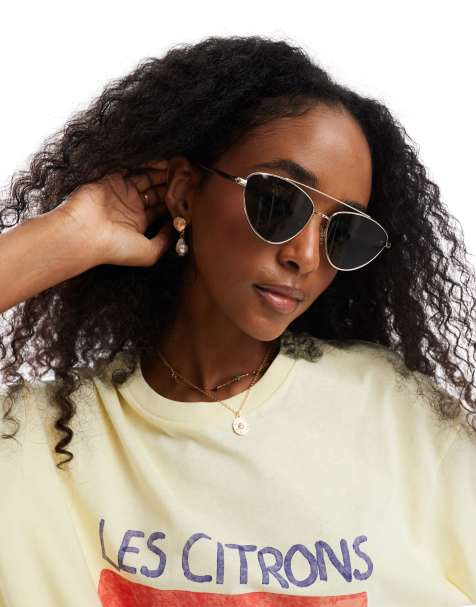 Pieces - Metalen zonnebril met cateye montuur en zwart getinte glazen in goud - view 1