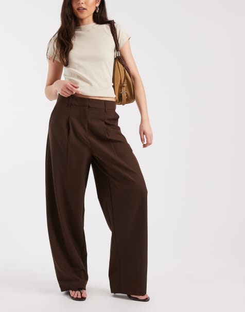 Pieces mid waist barrel leg tailored trouser in chocolate brown - view 1