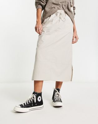Pieces midi cargo skirt with toggle drawstringin ecru - ASOS Price Checker