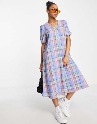 Pieces midi trapeze puff sleeve dress in blue check