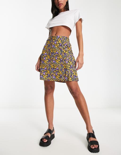 Pieces mini side split skirt in purple ditsy floral | ASOS