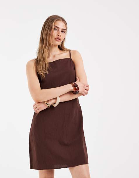 Pieces – Minikleid aus strukturierter Baumwolle in Kaffeebraun mit eckigem Ausschnitt - view 1