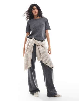Pieces Mix & Match Cozy Knitted T-shirt In Gray