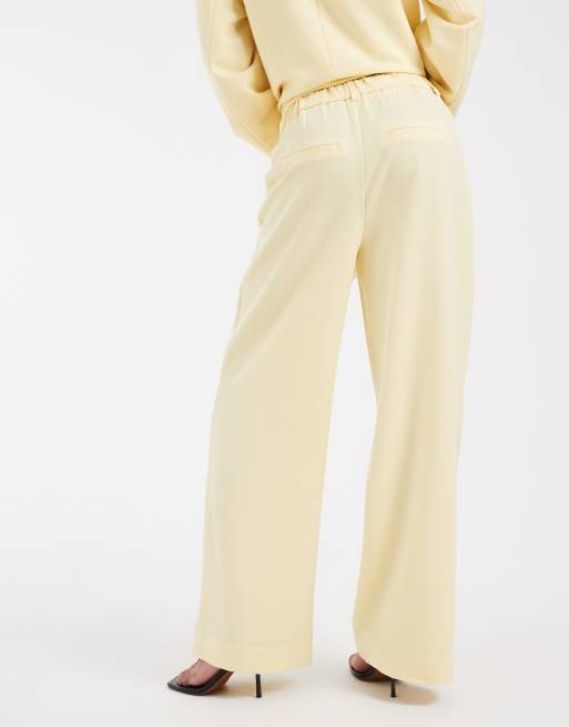 Pieces – Mix & Match – Elegante Hose in Blassgelb mit hohem Bund und weitem Bein, 4 von 5