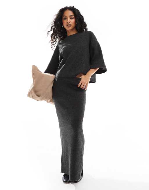 Pieces - Mix & Match - Ensemble en maille avec gilet, t-shirt et jupe - Anthracite