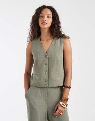 Pieces Mix & Match Tailored Vest In Green