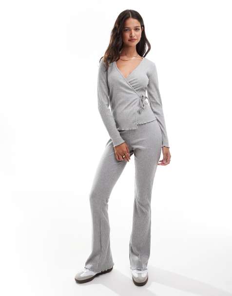 Pieces Mix & Match wellness lettuce edge flared jersey pants, singlet top and wrap front cardigan in light grey - view 1
