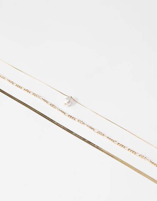 Pieces multi chain necklace with pearl detail in gold, 2 of 3