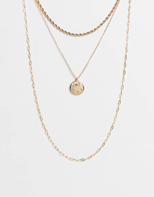 Pieces multirow necklace with pendant in gold
