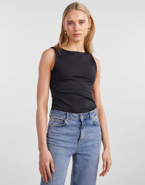 Pieces – Nahtloser Body in Schwarz - view 1
