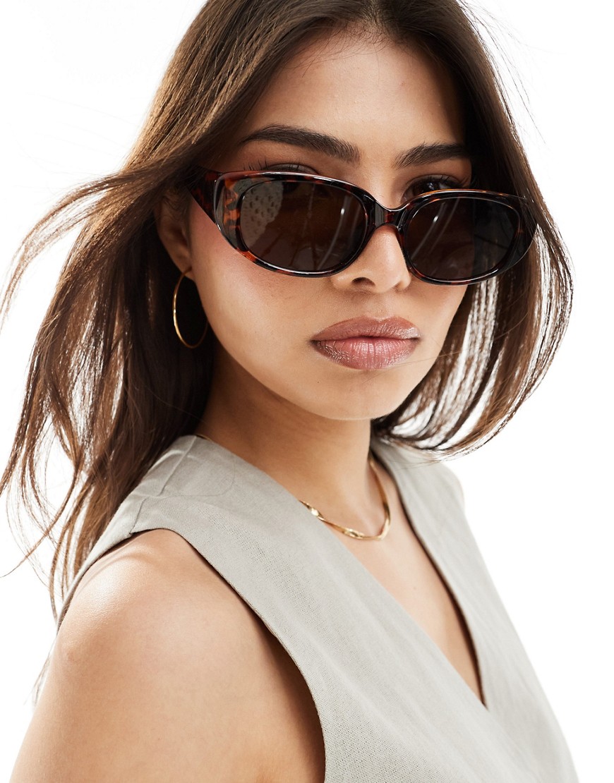 Pieces narrow oval sunglasses in tortoiseshell frame-Brown