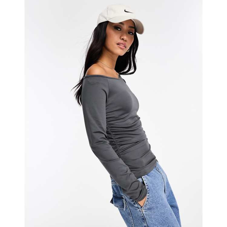 Shoulderless shirt with discount sleeves