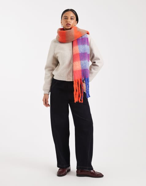 Pieces – Orange, rutig, supermjuk halsduk med tofsar - view 1