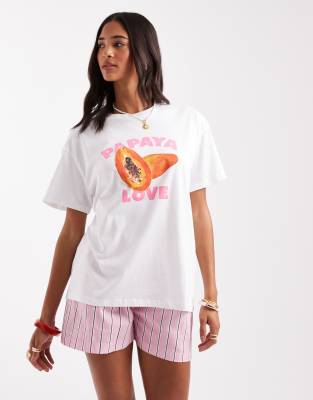 Pieces - Oversize-T-Shirt in Weiß mit „Papaya Love"-Grafikprint