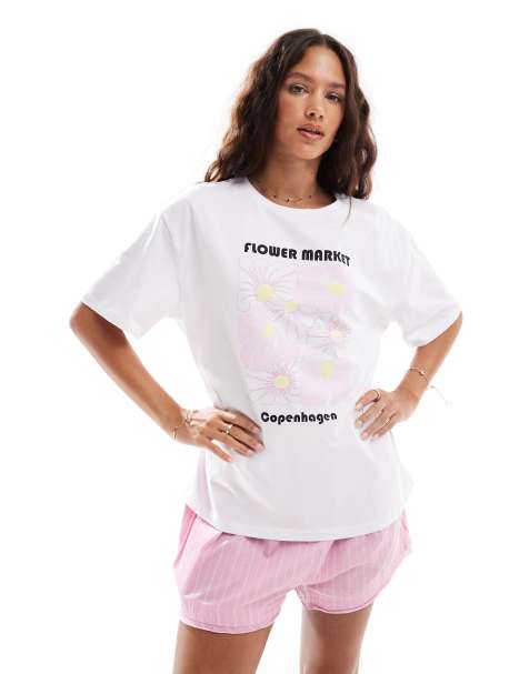 Pieces oversized t-shirt with copenhagen flower market graphic in white - view 1