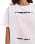 [Pieces] Pieces oversized t-shirt with copenhagen flower market graphic in white L White