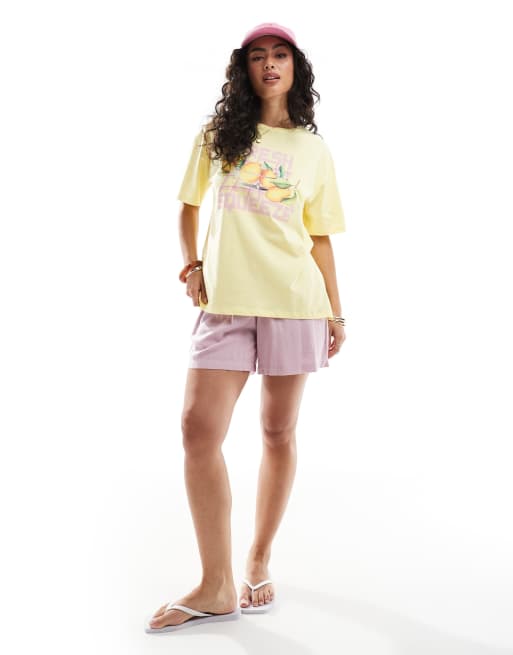 Pieces oversized t-shirt with fresh squeeze graphic in yellow