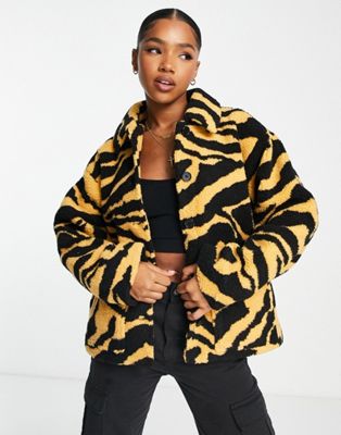 Pieces oversized teddy jacket in tiger print