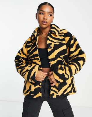 Pieces Oversized Teddy Jacket In Tiger Print-multi