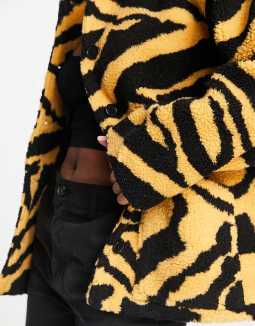 Tiger print fur outlet jacket