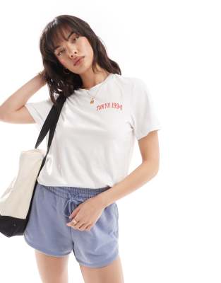 Pieces Oversized Tokyo T-shirt In White And Red