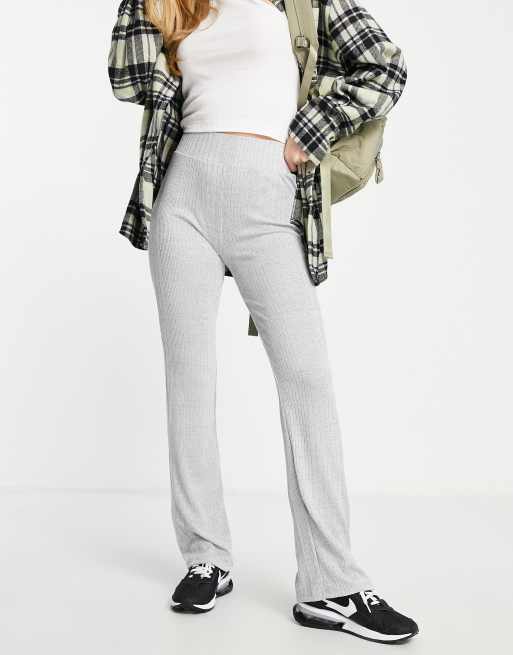 Pieces - Pantalon évasé côtelé à taille haute - Gris
